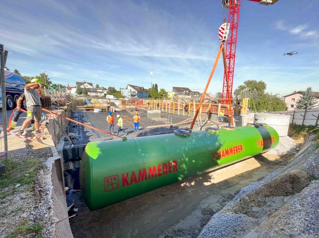 TAMOIL versenkt 110'000 Liter-Tank in Sirnach (TG)